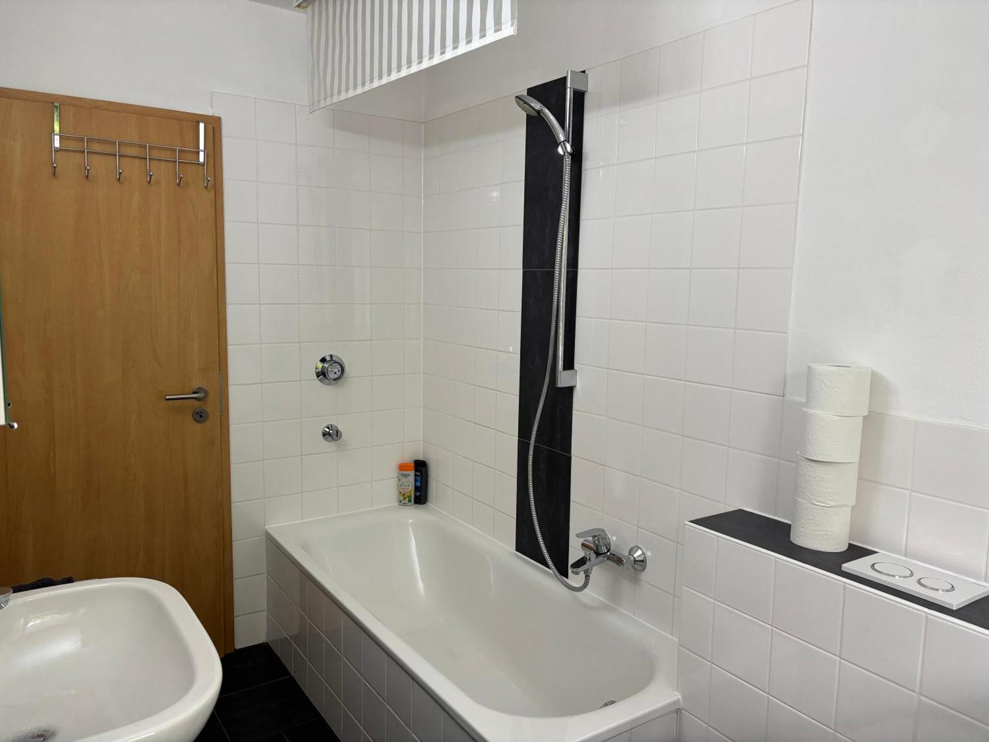 Cityloft Kassel 2 - Zentrale Unterkunft - Balkon - Netflix - Parkplatz Eksteriør billede